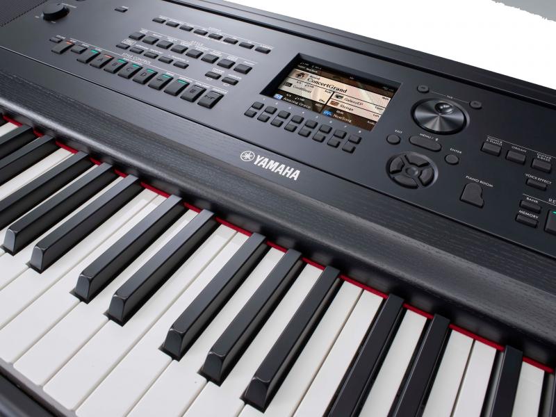  Yamaha DGX-670. Новое многофункциональное цифровое фортепиано 